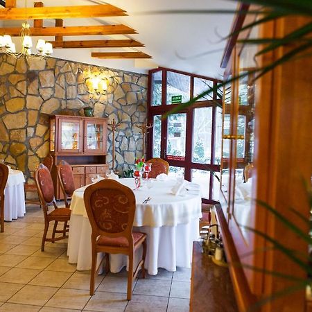 Hotel Rebajlo Пила Екстериор снимка