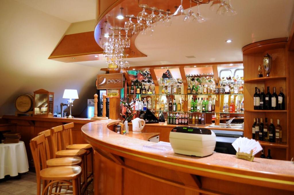 Hotel Rebajlo Пила Екстериор снимка