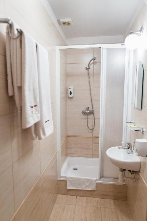 Hotel Rebajlo Пила Екстериор снимка