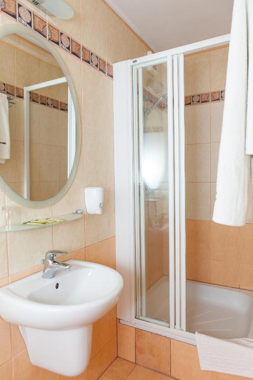 Hotel Rebajlo Пила Екстериор снимка